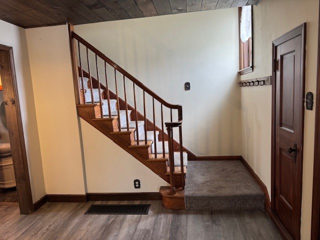 110 S Pearl Property Photo 31