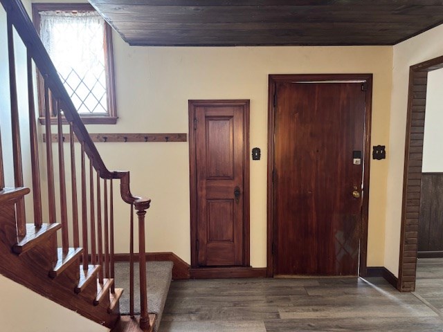 110 S Pearl Property Photo 32