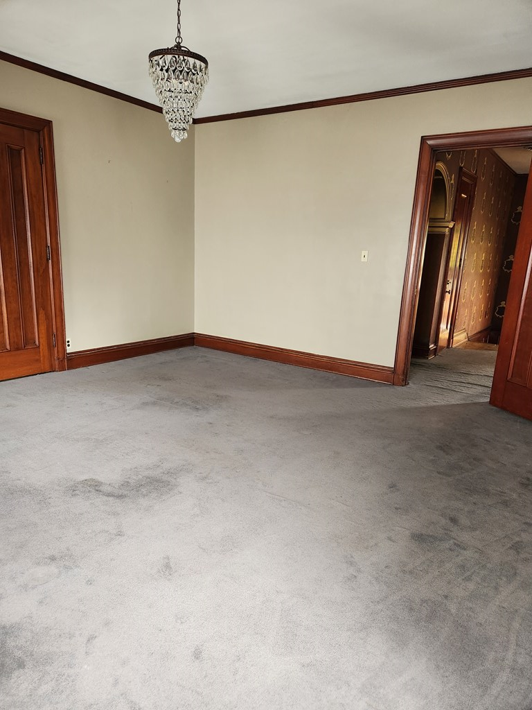 16 E Broadway St. Property Photo 8