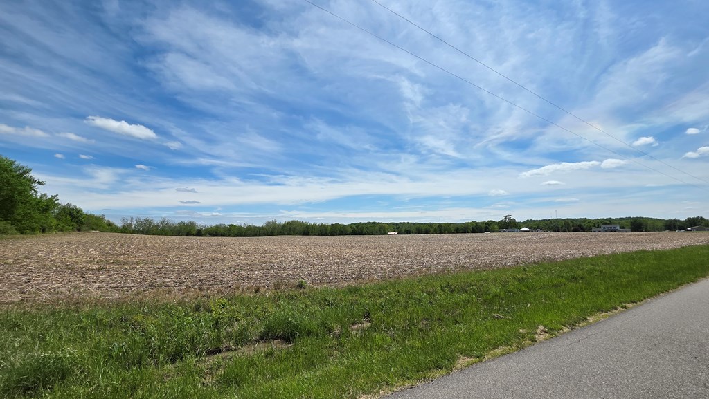 811 Biers Run Road Property Photo 4