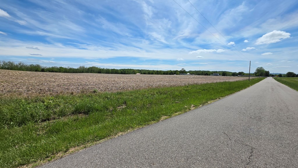 811 Biers Run Road Property Photo 6