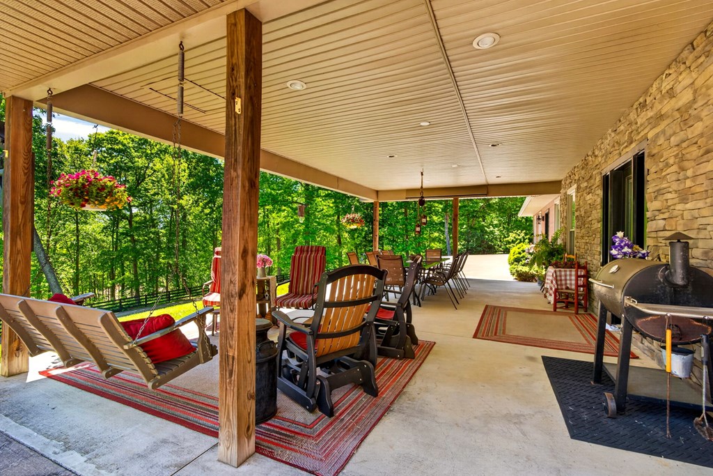 2198 Adelphia State Rd. Property Photo 11