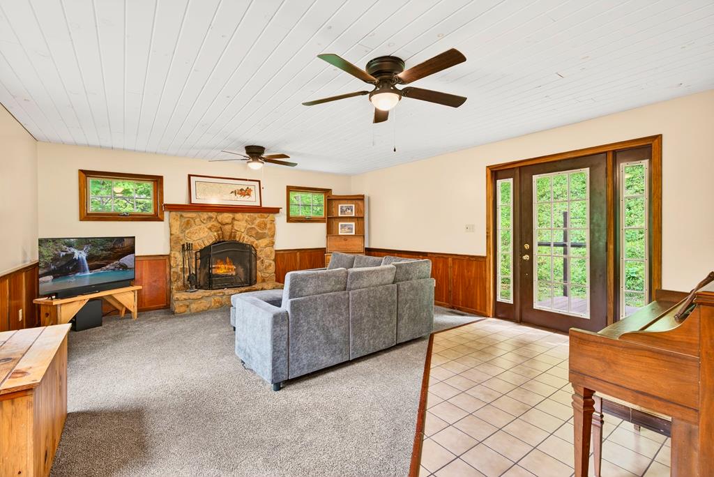 768 Woodruff Road Property Photo 11
