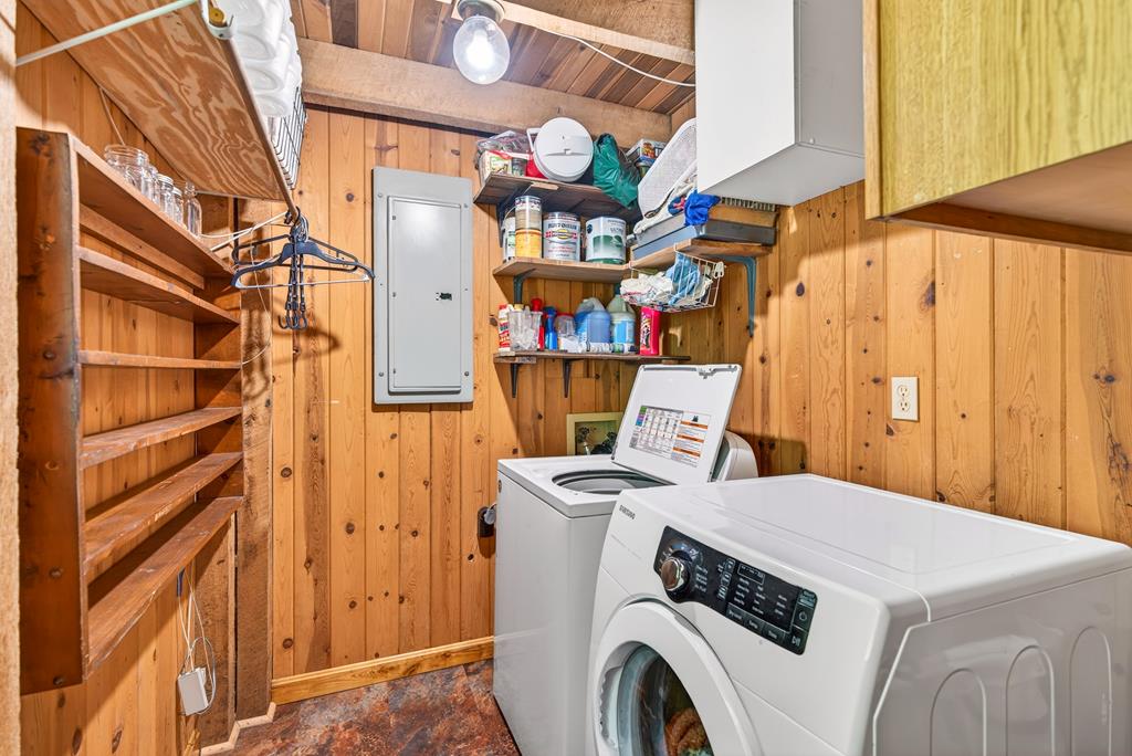 768 Woodruff Road Property Photo 24