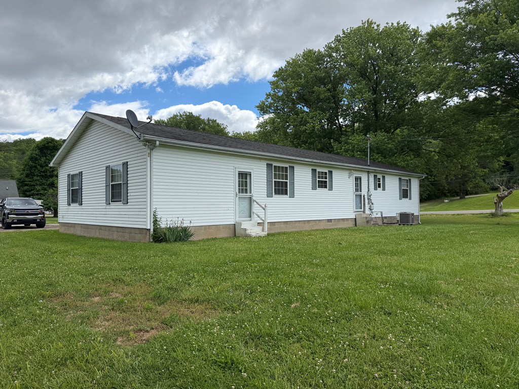 25 Lakeview Drive Property Photo 3