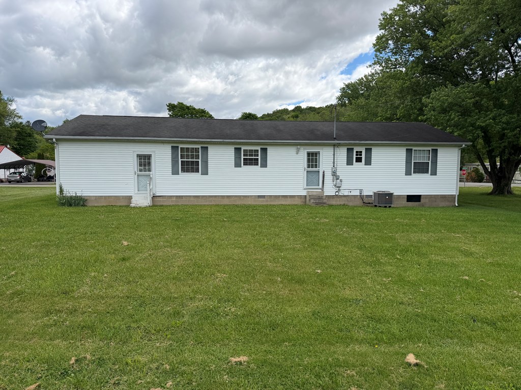 25 Lakeview Drive Property Photo 4