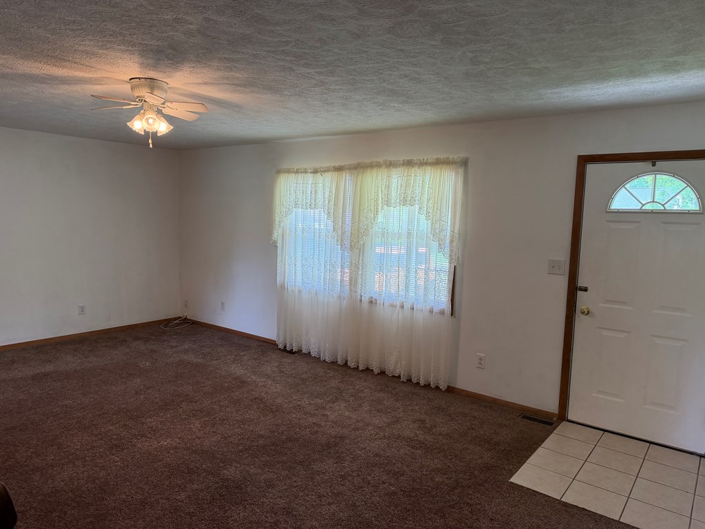 25 Lakeview Drive Property Photo 11