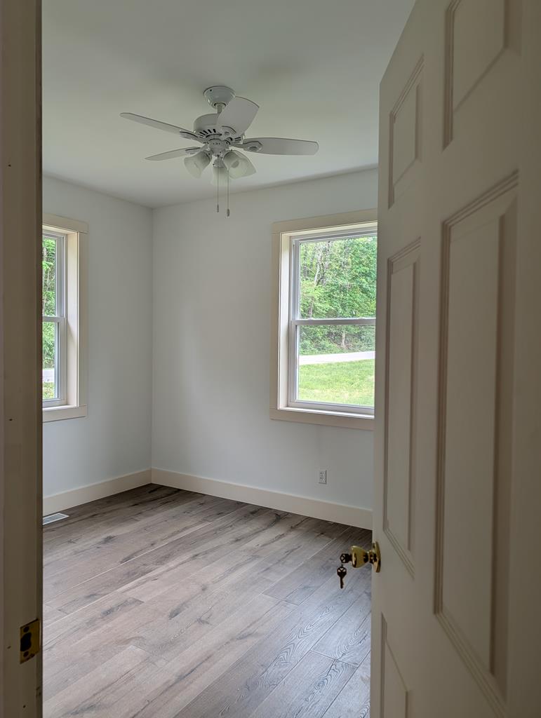 2765 Bobo Road Property Photo 13
