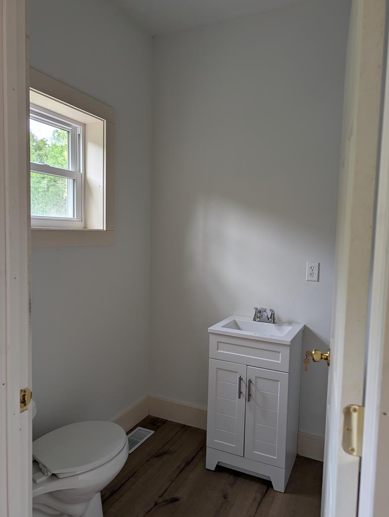 2765 Bobo Road Property Photo 16