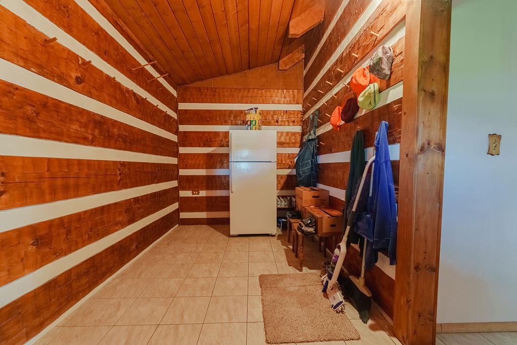 325 Ackley Road Property Photo 35