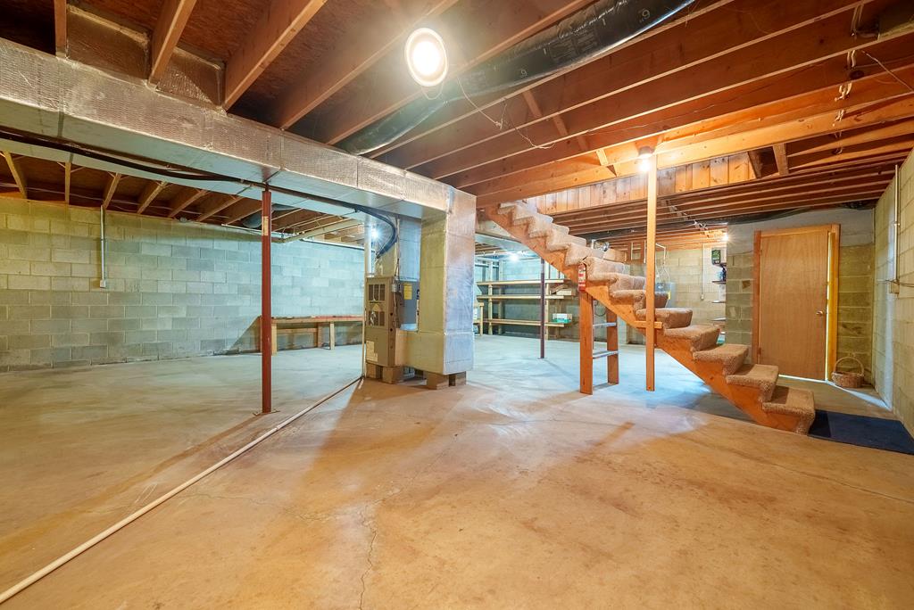 325 Ackley Road Property Photo 45