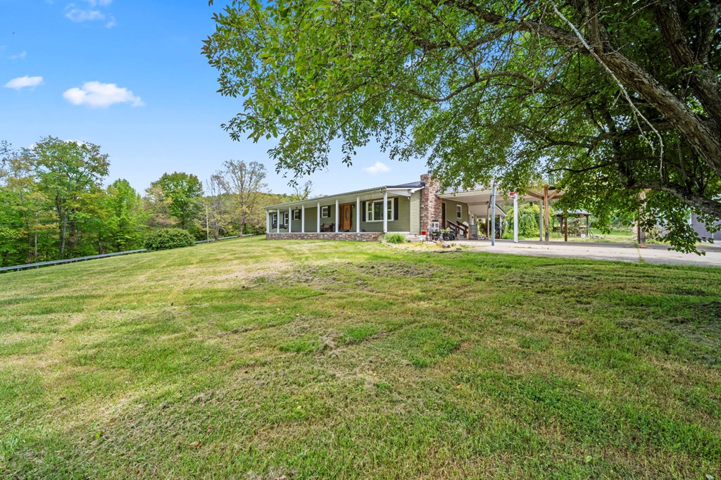 2840 Henley Comstock Property Photo 4