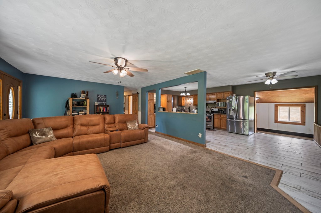 2840 Henley Comstock Property Photo 17