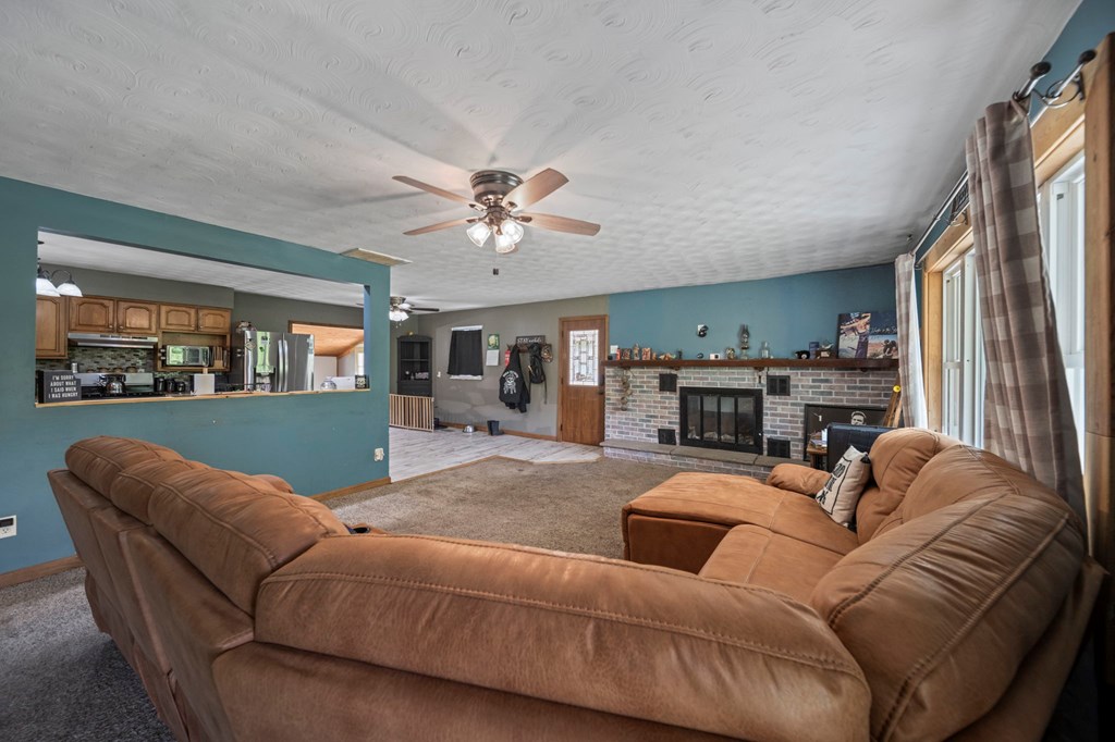2840 Henley Comstock Property Photo 19