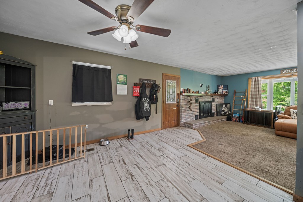 2840 Henley Comstock Property Photo 25