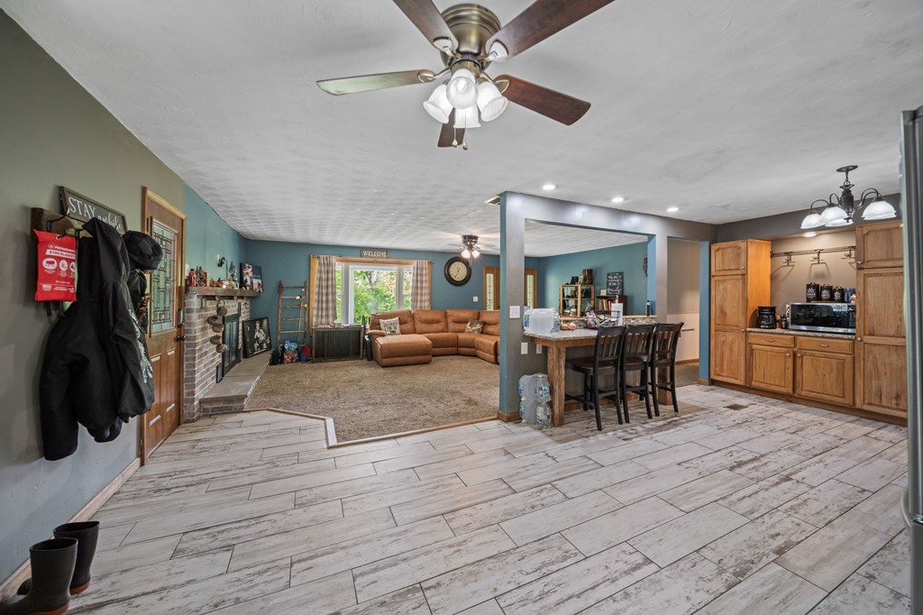 2840 Henley Comstock Property Photo 26