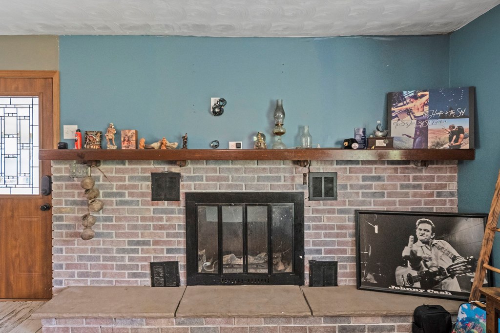 2840 Henley Comstock Property Photo 36