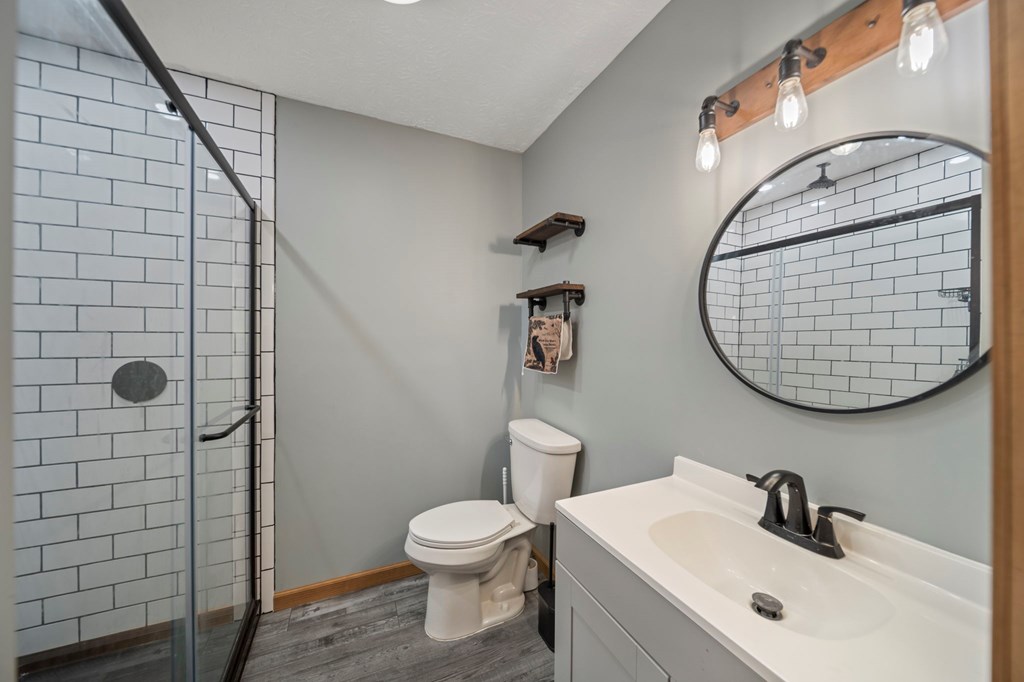 2840 Henley Comstock Property Photo 44