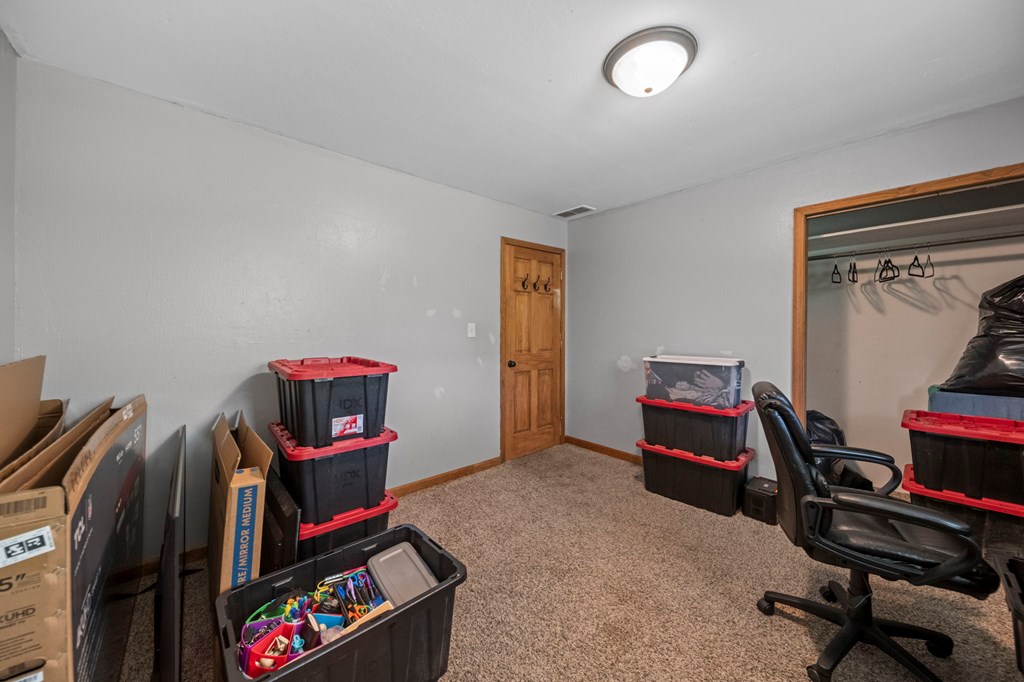 2840 Henley Comstock Property Photo 50
