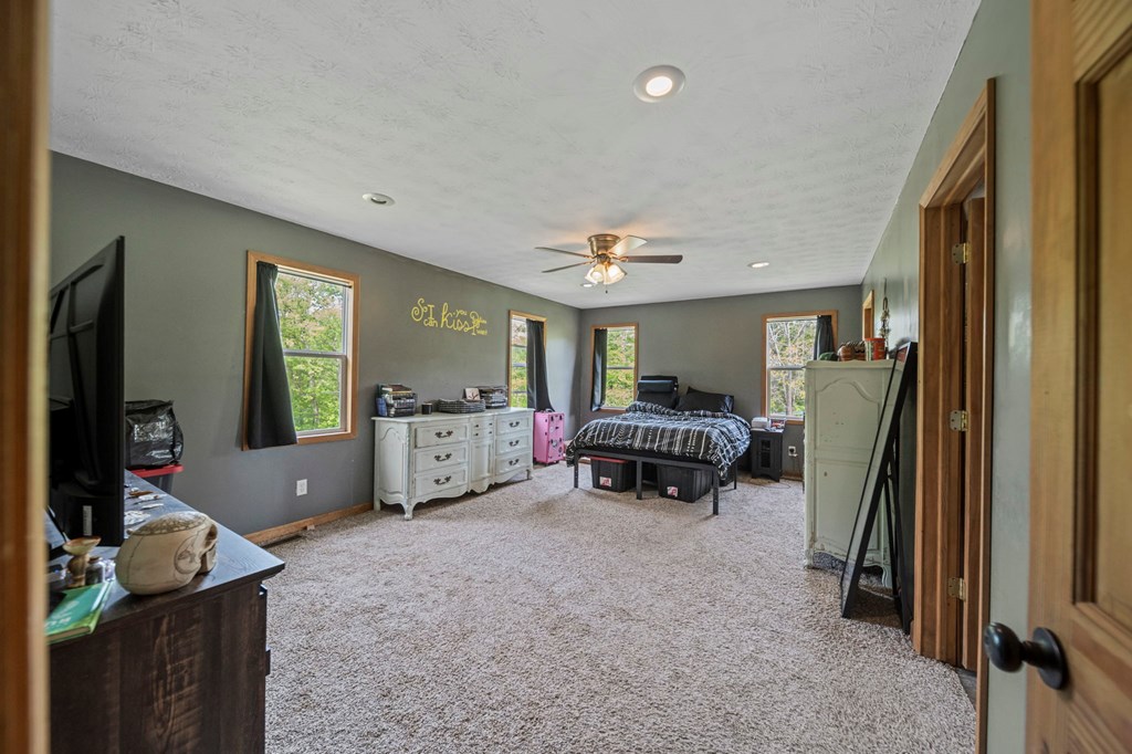 2840 Henley Comstock Property Photo 52