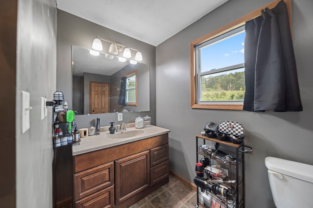 2840 Henley Comstock Property Photo 59