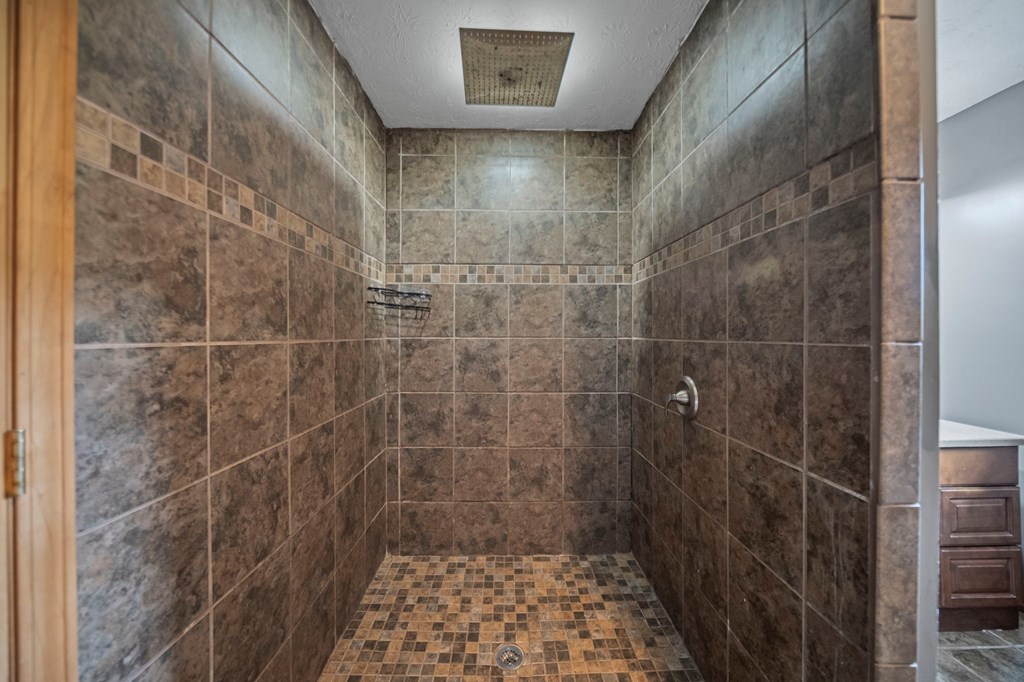 2840 Henley Comstock Property Photo 60