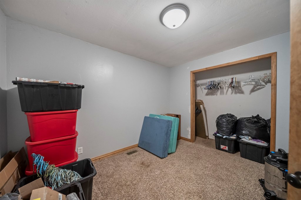 2840 Henley Comstock Property Photo 64