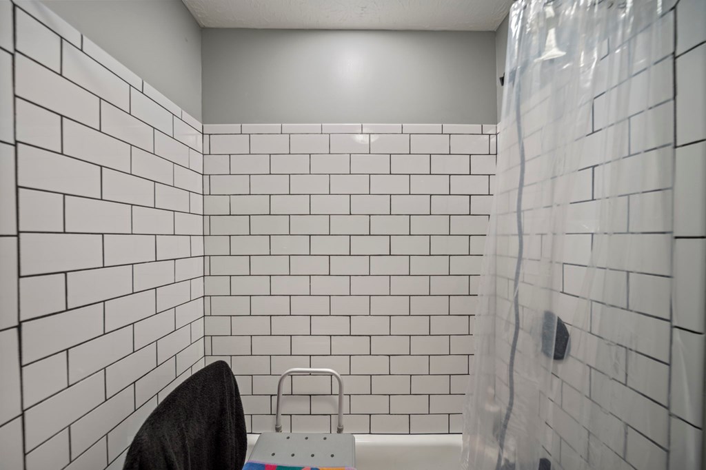 2840 Henley Comstock Property Photo 68