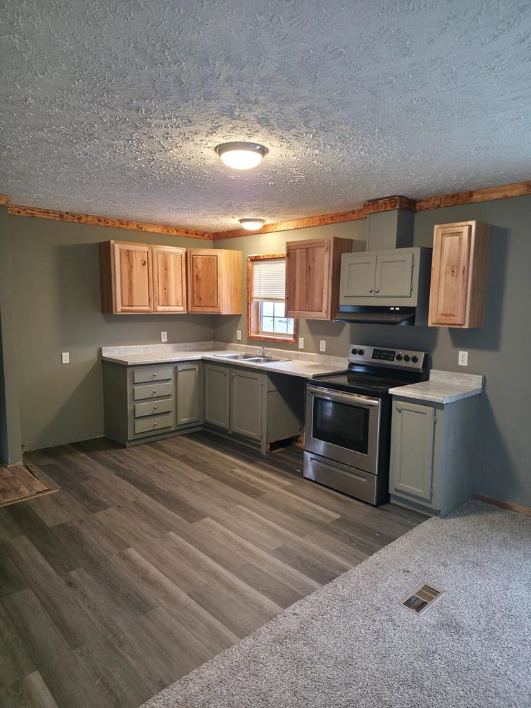 838 Grimsley Poor Road Property Photo 3