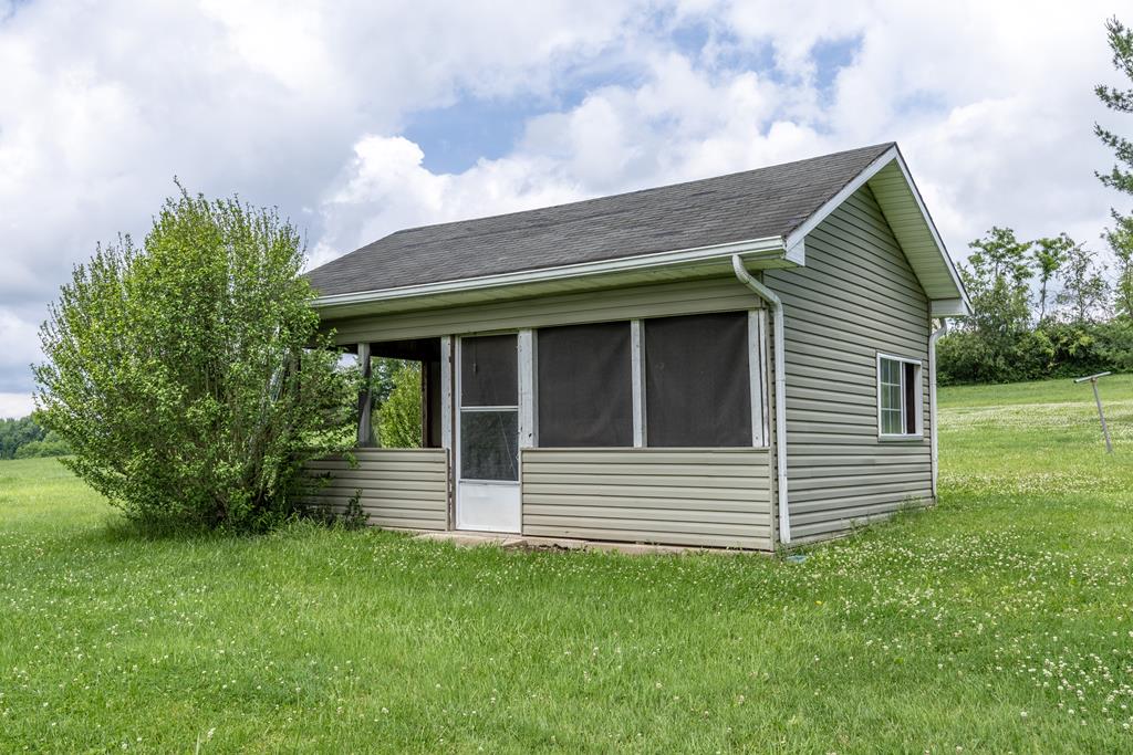 125 Longworth Property Photo 7