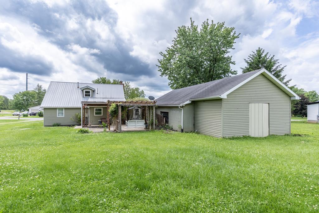 125 Longworth Property Photo 9