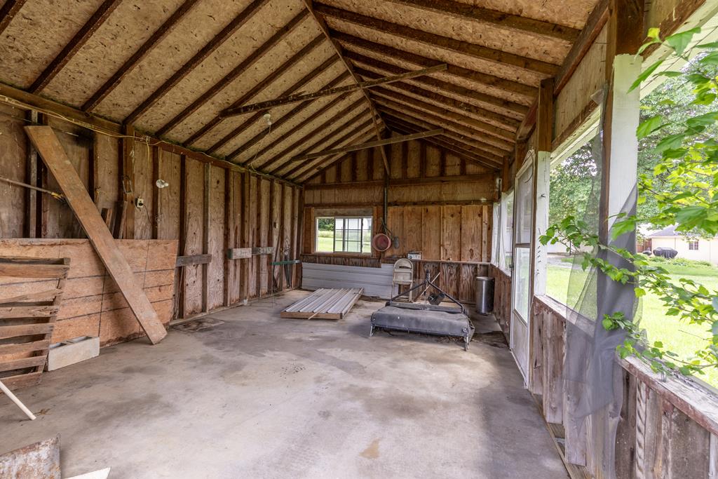 125 Longworth Property Photo 10