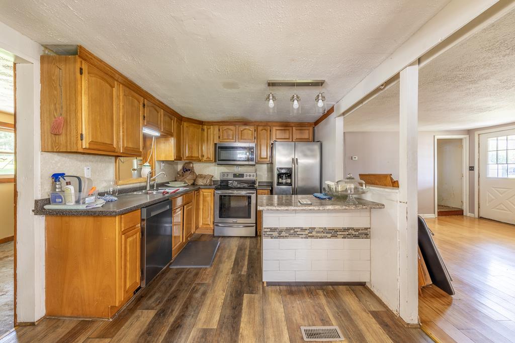125 Longworth Property Photo 21