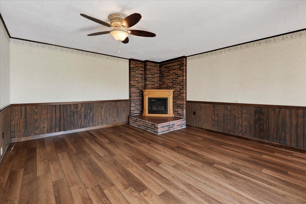 612 Walnut Property Photo 18