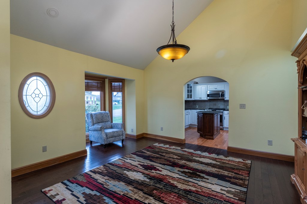 103 Suzanne Lane Property Photo 4