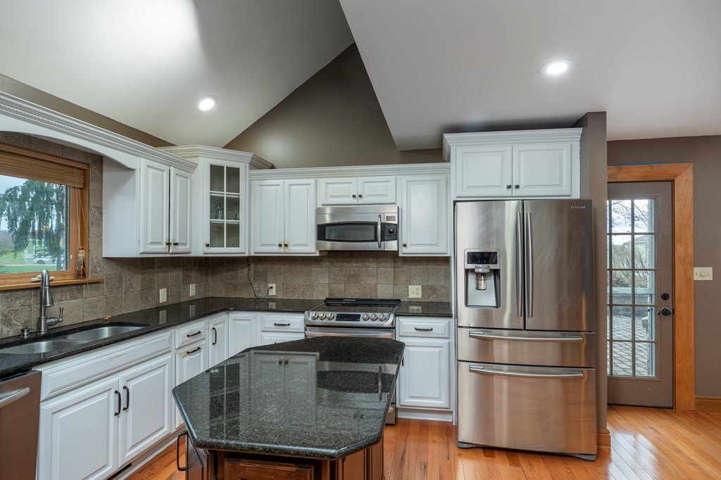 103 Suzanne Lane Property Photo 6