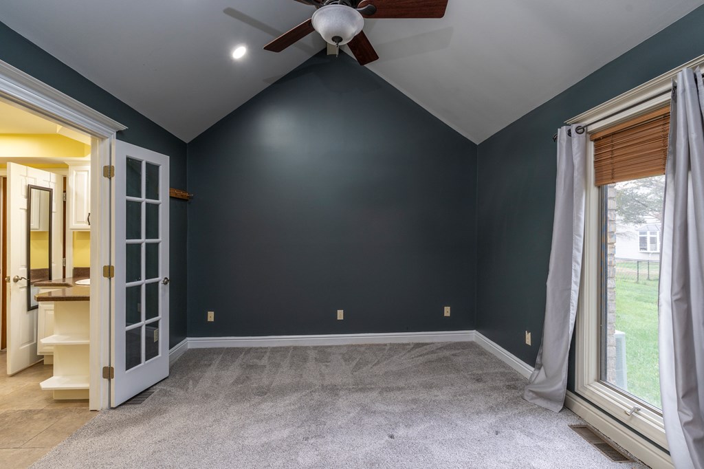 103 Suzanne Lane Property Photo 12