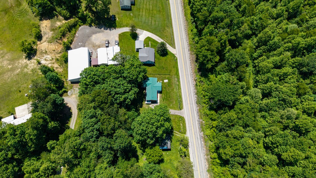 881 State Route 233 Property Photo 19