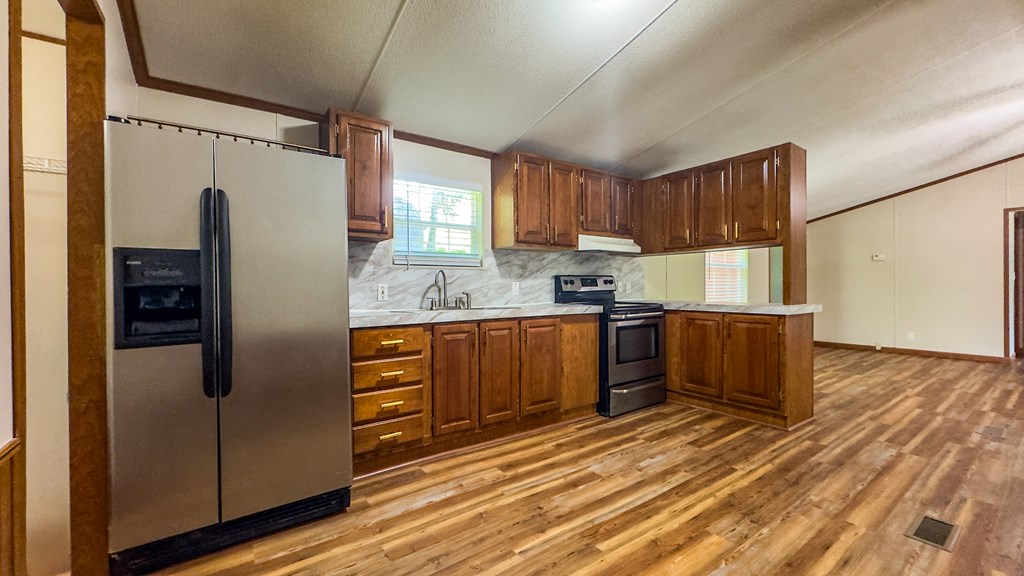 881 State Route 233 Property Photo 36