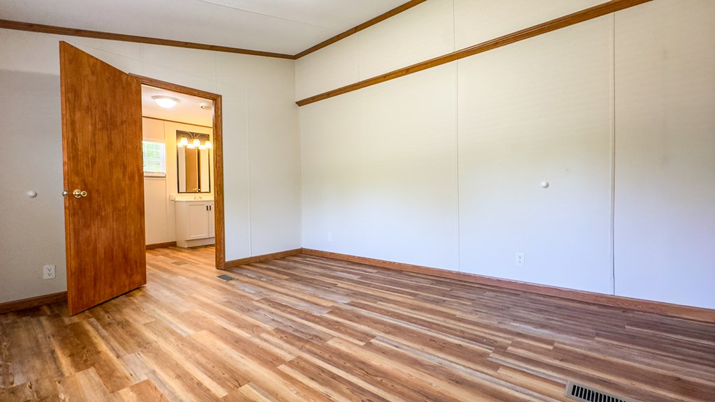 881 State Route 233 Property Photo 45