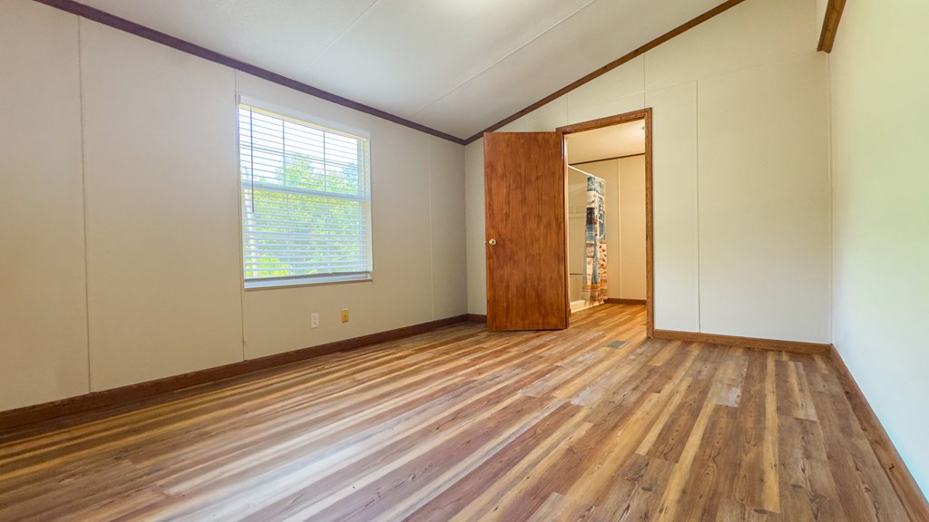 881 State Route 233 Property Photo 46