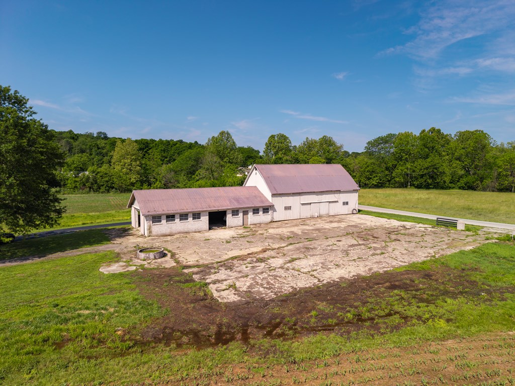 1688 Schuster Road Property Photo 3