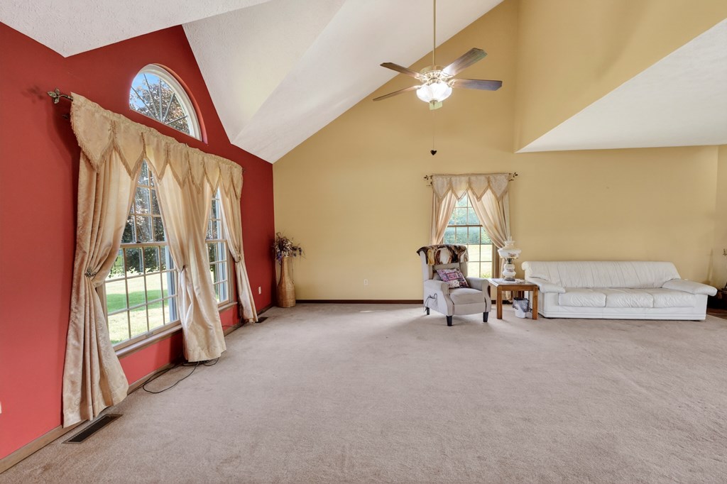 1688 Schuster Road Property Photo 10