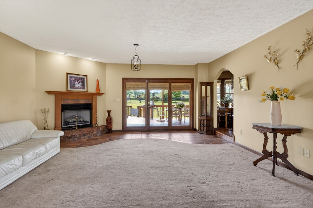 1688 Schuster Road Property Photo 11