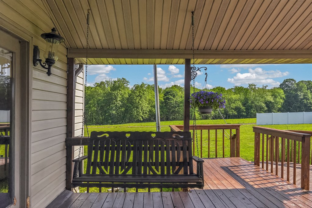1688 Schuster Road Property Photo 15
