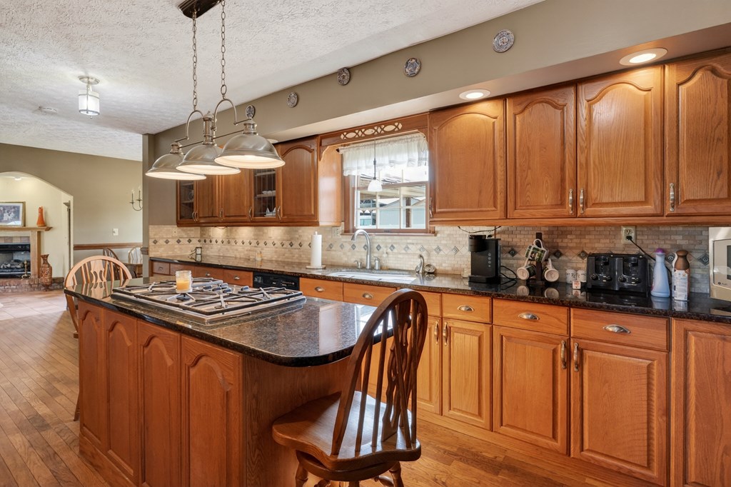 1688 Schuster Road Property Photo 18
