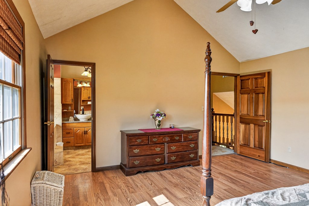 1688 Schuster Road Property Photo 25