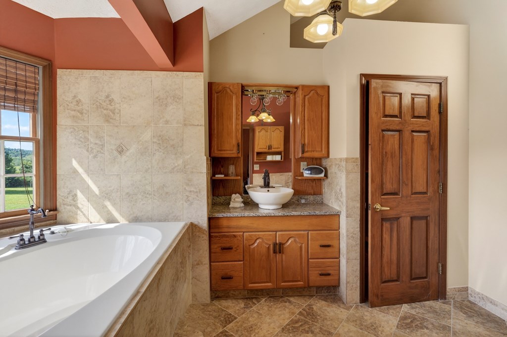 1688 Schuster Road Property Photo 26