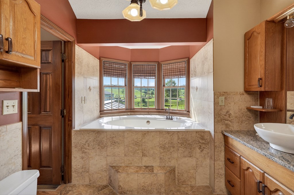 1688 Schuster Road Property Photo 27