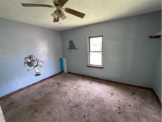 64922 Commercial St Property Photo 9